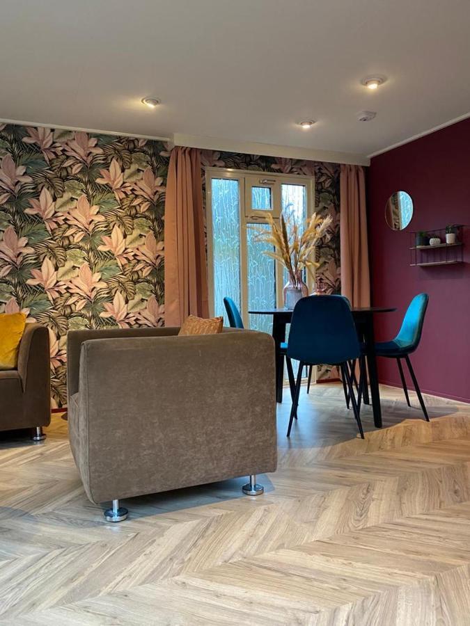 Sfeervolle Chalet Op De Veluwe In Hoenderloo Hotel Ngoại thất bức ảnh
