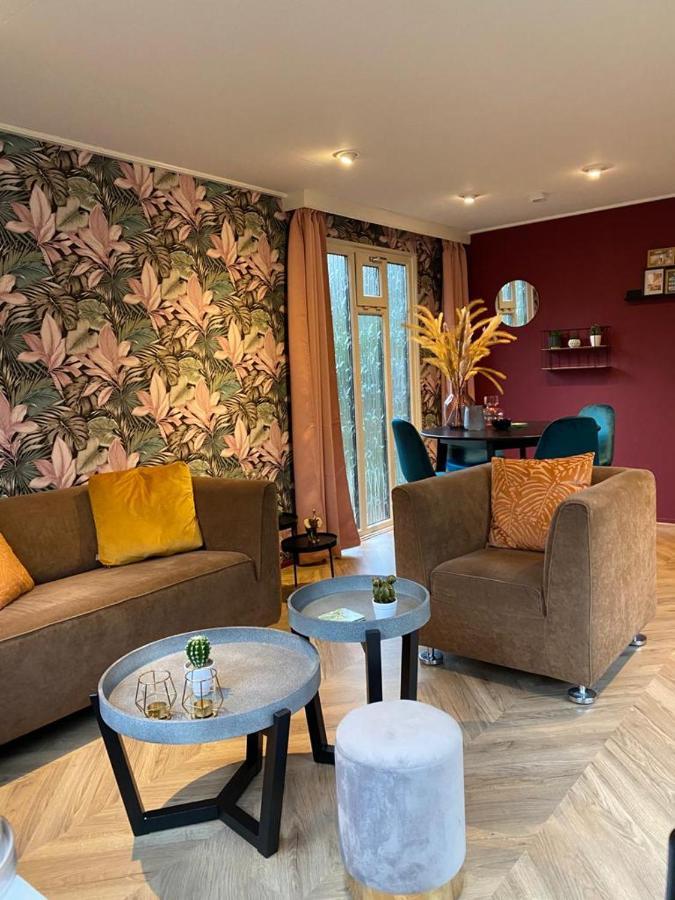 Sfeervolle Chalet Op De Veluwe In Hoenderloo Hotel Ngoại thất bức ảnh